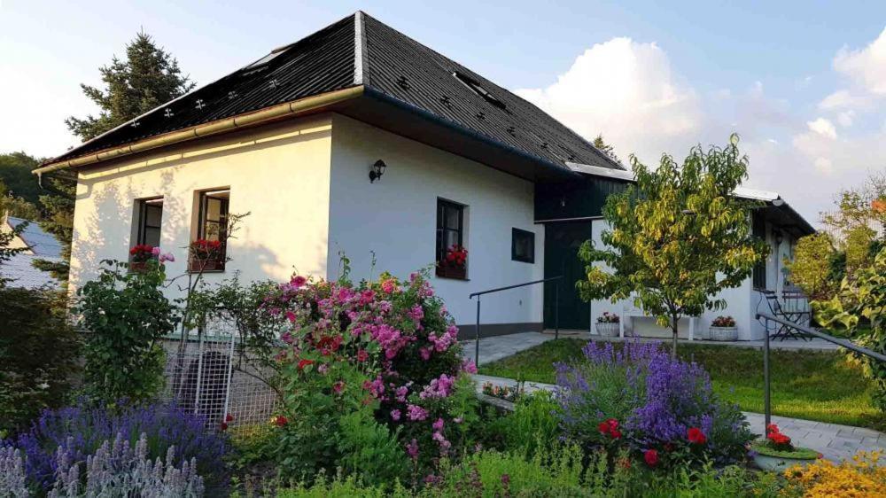 Pension Brusenka Bystřice pod Hostýnem Екстериор снимка